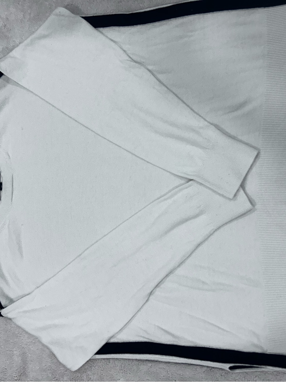 Banana Republic White Crewneck Long-Sleeve Sweater